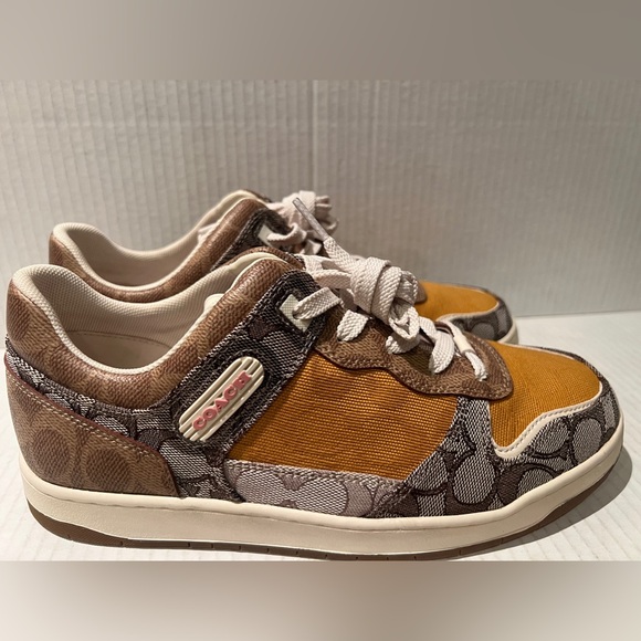 COACH Multi Signature Lace-Up Sneakers. Women’s Size 9B (regular width). NEW - Picture 2 of 16